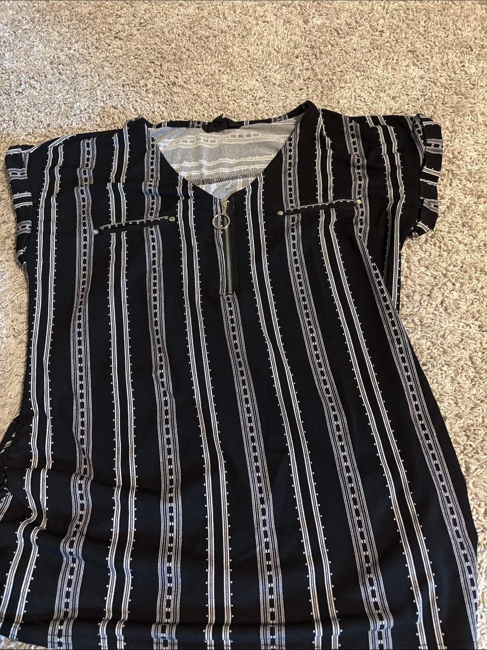 Black and White Vertical Stripe Maternity Short Sleeve Top
